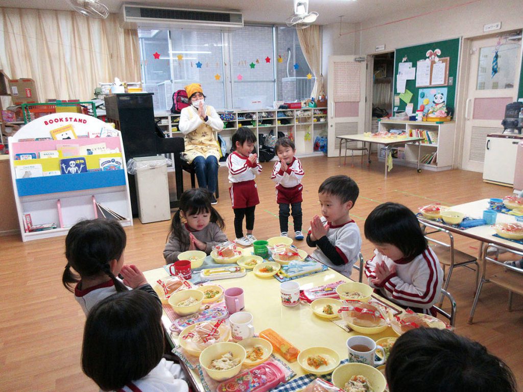 給食